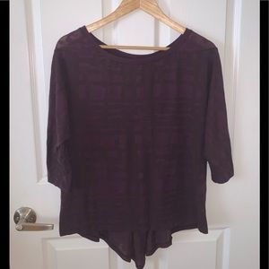 Lululemon 3/4 Sleeve Top. Purple. Size M